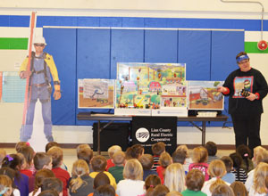 Electric safety presentation with school-aged kids